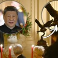 Tramp trampio moćnog orla za 2 pande i 100.000 školarina! Kakva je simbolika poklona koji je američki predsednik dao Siju na…