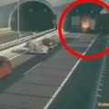 33 Vatrogasna vozila gasila vatrenu stihiju u Sloveniji! Nezapamćen požar nakon sudara u tunelu, jeziv snimak (video)