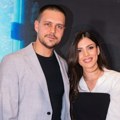 Verovali ili ne: Ovako letuju Miloš Biković i njegova devojka Ivana Malić, da li ste očekivali luksuz? (FOTO)