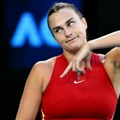 Arina Sabalenka pomogla Đokoviću