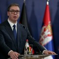 "Živela Srbija": Predsednik Vučić čestitao građanima Dan državnosti