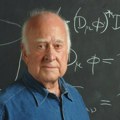 Fizičar Piter Higs, otac ‘božje čestice’, preminuo u 94. godini