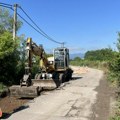 Infrastrukturni radovi U Paraćinu: U toku je obnova dela puta Striža – Donje Vidovo (foto)