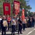 Protest u Zubinom Potoku zbog skrnavljenja srpskih svetinja