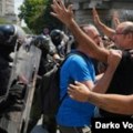 EU očekuje istragu navoda o prekomernoj upotrebi sile tokom blokada u Srbiji