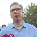 Uživo "Molim te da ne plačeš, domaćine" Vučić obilazi porodice koje su ostale bez domova u požarima u Toplici i Jablaničkom…