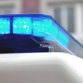 Dečak (7) teško povređen kada je automobil ueteo u dvorište njegove kuće Žena (43) koja je sedela na mestu suvozača takođe…