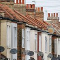 Stručnjaci upozoravaju: Britanija mora da pripremi zgrade za porast temperature od dva stepena