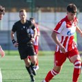 Zvezda ima svetsko čudo! Dimitrije Šarić (17) fantastičnim golovima i asistencijama obeležio meč Lige šampiona za omladince…