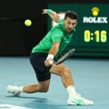 UŽIVO: Bezgrešni Novak dolazi do brejka!