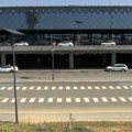 Još jedan avion iz Dubaija sleteo u Beograd