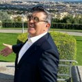 Čistio kafane i toalete, pa od jedne pesme kupio stan i kola: Pevač danas živi u luks vili, progovorio o počecima