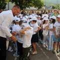 U Vlasotincu 206 prvaka danas selo u školske klupe