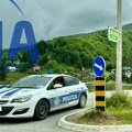 Crnogorska policija zaustavila "bmw" i otkrila veliki šverc: U najlonskim kesama krio rezani duvan, odmah je oduzet i podneta…
