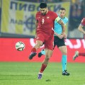 Grobari u transu: Aleksandar Mitrović u opremi Partizana – „Vidimo se uskoro!“ (video)