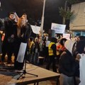 Trenutno protest u Lazarevcu u organizaciji – „Blokada Gimnazije u Lazarevcu“