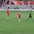 Težak skandal - utakmica odmah poništena! Fudbaleri samo gledali kako protivnik daje gol, hitno reagovali savez i UEFA…