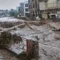 Jedan pogled je bio dovoljan! Direktor škole u Pakistanu brzom reakcijom spasio 900 učenika