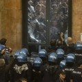 Demolirana železnička stanica u Milanu: Na desetine demonstranata uhapšeno na propalestinskom skupu (VIDEO, FOTO)