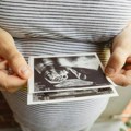 Materica u najam: Između želje za decom i kriminala
