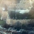 Stravičan snimak iranskog napada na Stari grad u Jerusalimu: Delovi rakete pali u jevrejsku četvrt blizu Zida plača! i(video)…