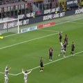 I Luka Modrić se poklonio Srbinu! Neverovatan gol Strahinje Pavlovića za Milan! Svi saigrači oduševljeno dizali ruke u…