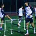 Orlovi se okupili! Tu su Sergej, Mitar, Kostić... Fudbaleri Srbije odradili prvi trening pred meč sa Španijom - pogledajte…