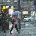 Upozorenje RHMZ za naredna dva sata: U većem delu zemlje kiša i lokalni pljuskovi sa grmljavinom