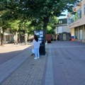 Уместо туристичке понуде нуде плакате