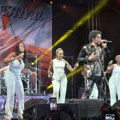 (Foto, video) Boney M na Nišvilu! Članovi legendarne grupe napravili sjajnu žurku za 50. rođendan prvog albuma