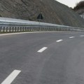 Automobil vozio u kontra-smeru auto-putem „Miloš Veliki“ kod Pakovraća