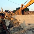 Tragedija u kamerunu: Najmanje 12 ljudi poginulo kada se srušila zgrada, strahuje se da ima još žrtava ispod ruševina