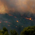На целом Родосу проглашено ванредно стање, на Евији пожар делимично под контролом