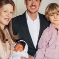 Pogledajte ekskluzivne fotografije Princ Filip i princeza Danica objavili sliku ćerke