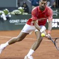 Novak Đoković pobedio Matea Arnaldija i plasirao se u polufinale turnira u Ženevi