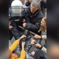 Evo kako demokratska Amerika postupa sa političarima koji napadaju policiju: Šta radi srpsko pravosuđe?