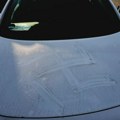 U Nemačkoj na oko 50 automobila nacrtana svastika