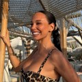 Prve fotografije trudne Edite Aradinović skinula se u bikini i pokazala stomak
