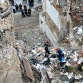 Pronađeno još jedno telo u ruševinama: Jezivi prizori u Atini, snažna eksplozija odjeknula naseljem (foto)