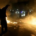 Eskalirali studentski protesti u Albaniji: Zapaljeno Ministarstvo prosvete, policija upotrebila suzavac