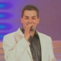 Bio je najpoznatiji voditelj "granda", pa se povukao: Ovako sada izgleda Tihomir Tepić - u međuvremenu postao pevač!