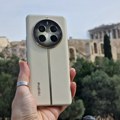 Realme 12 Pro Plus prvi utisci: Svi aduti okrenuti ka kameri