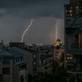 Građani Srbije, spremite se: Pucaće gromovi, padaće grad