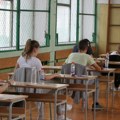 Mala matura Osmaci počeli polaganje završnog testa iz matematike