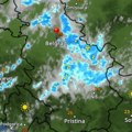 Od jutros pljušti i grmi u ovim delovima Srbije: Evo šta nas očekuje u nastavku dana, prete oluje i grad!