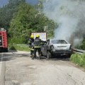 Prva slika užasa u Pakovraću: Automobil potpuno izgoreo, muškarcu nije bilo spasa