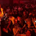 Voli te tata: Boban Rajović ponovo među publikom, a sinu i najbližem saradniku čestitao rođendan uz ovacije celog kluba (foto)…