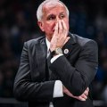 Neverovatno: Evo šta je trener rivala uradio Željku Obradoviću pred meč Partizan - Anadolu Efes u Atini (foto)