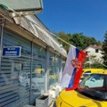 Dan žalosti u Srbiji: U Rakovici zastava na pola drške od džogera