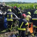 14 osoba poginulo u strašnoj nesreći: Sudar minibusa i cisterne sa naftom ubio dete (6)